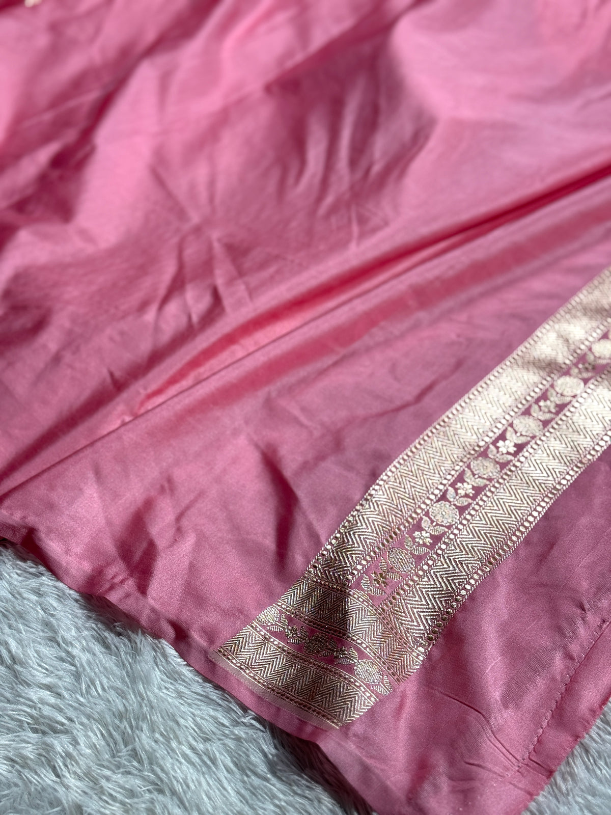 Pink color premium Banarasi tilfi Mashru katan silk saree MK188