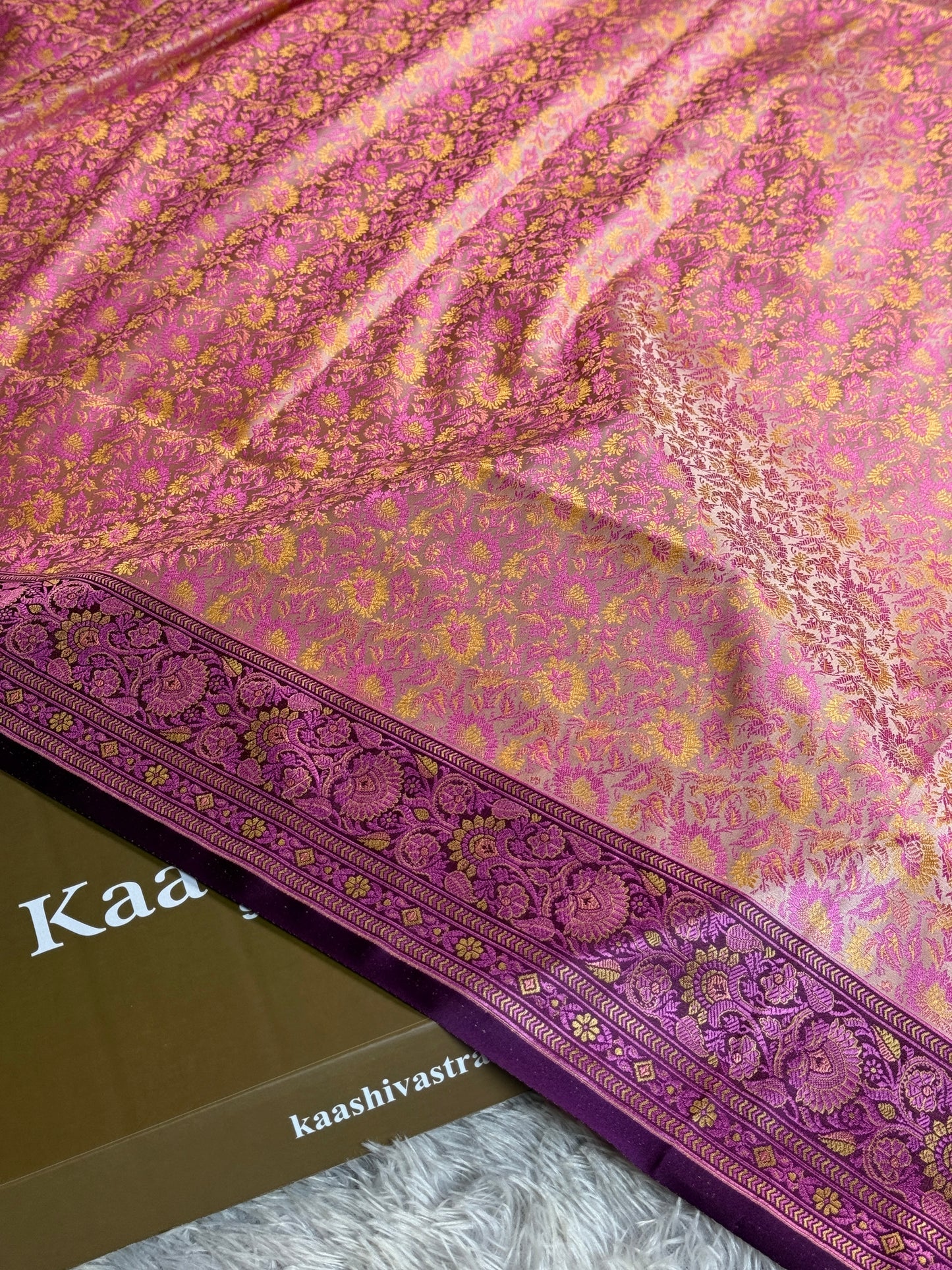 Pink color premium jamawar katan tanchui soft silk saree JKT101