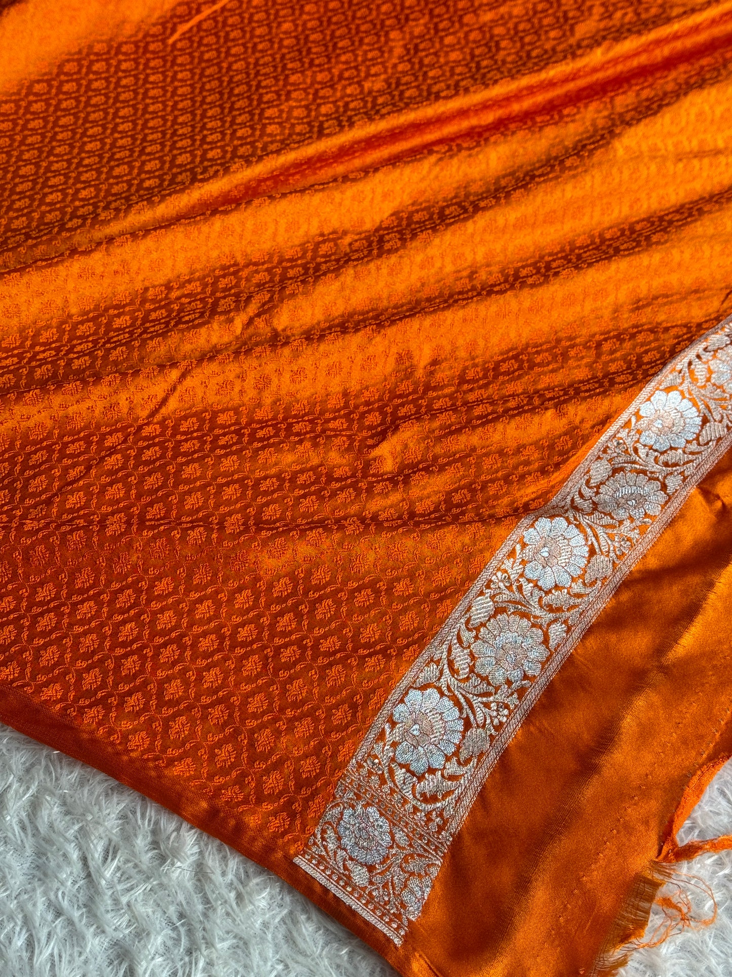 Orange colour premium Banarasi tilfi Mashru katan silk saree MK330