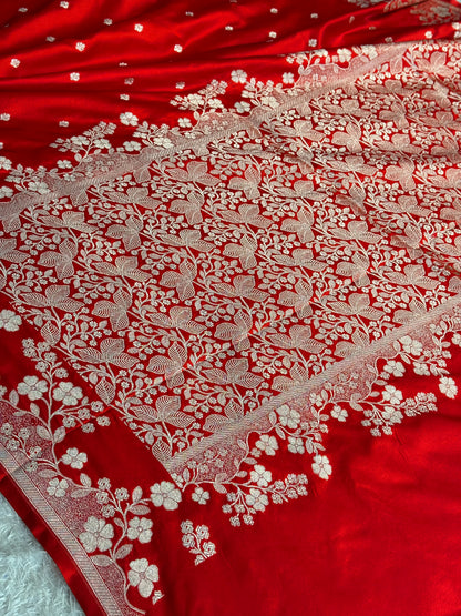 Chilli red colour premium Banarasi Mashru katan silk saree MK349