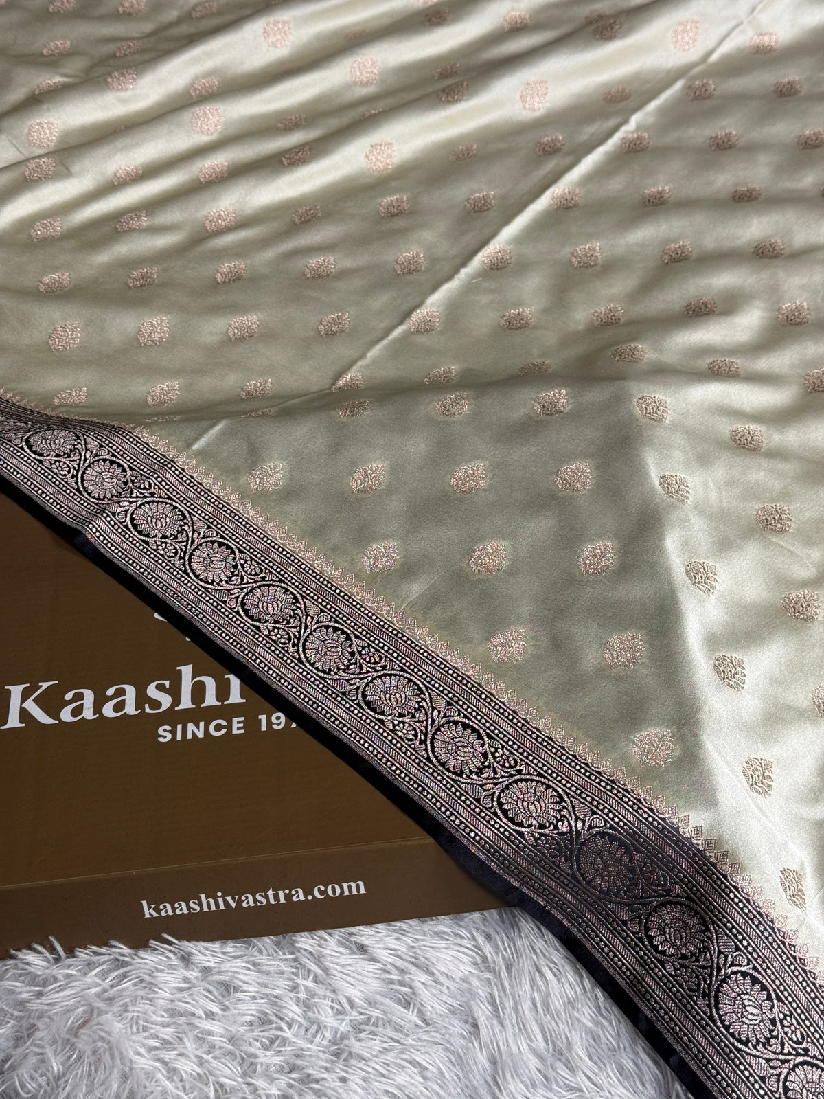 Black and cream colour premium Banarasi Mashru katan silk saree MK290
