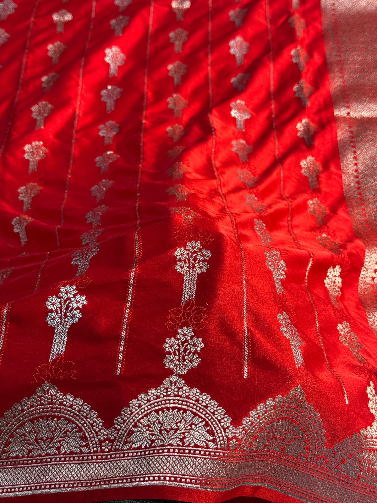 Chilli red Banarasi Mashru katan silk saree MK158
