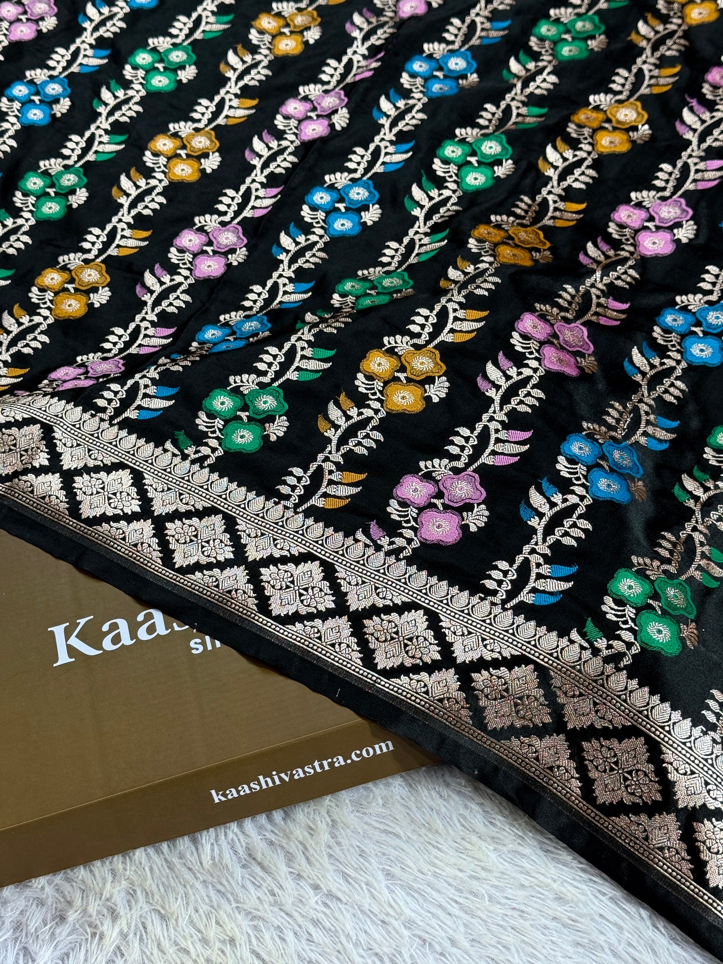 Black color premium Banarasi tilfi Mashru katan silk saree MK259