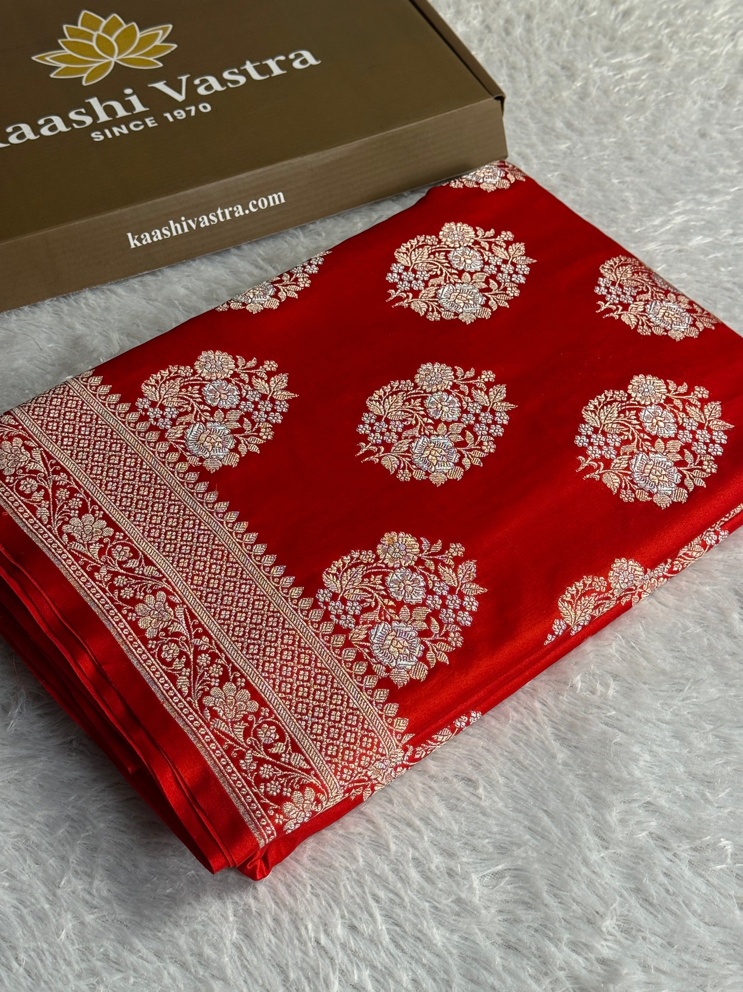 Red colour premium Banarasi Mashru katan silk saree MK310
