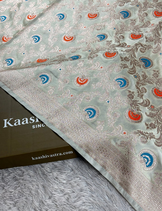 Off white premium Banarasi Mashru katan silk saree MK276