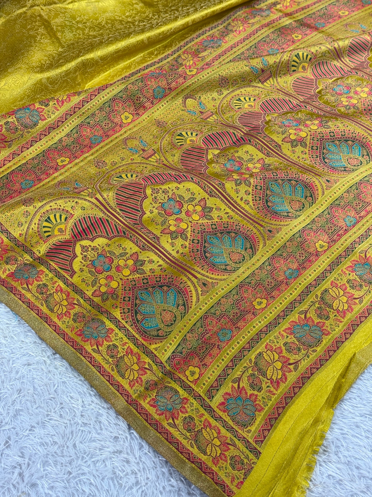 Golden Banarasi tissue silk saree TS111