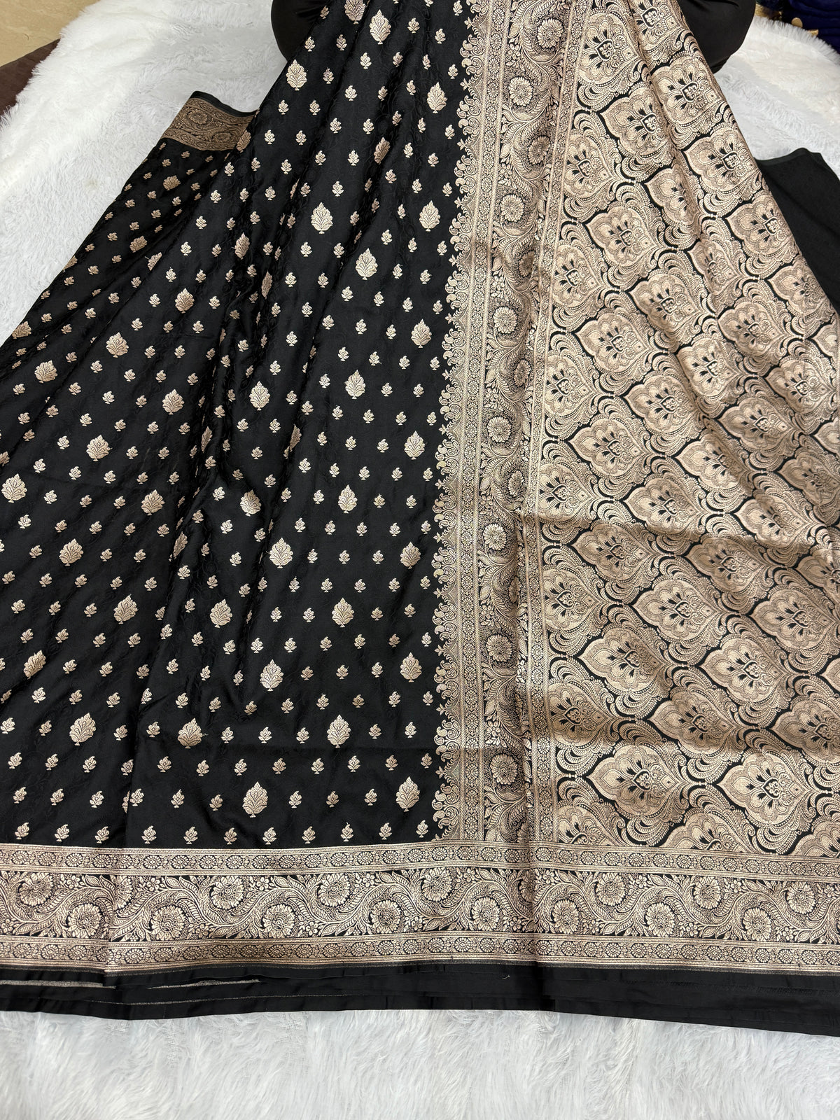 Banarasi mashru katan silk saree.    Mk103