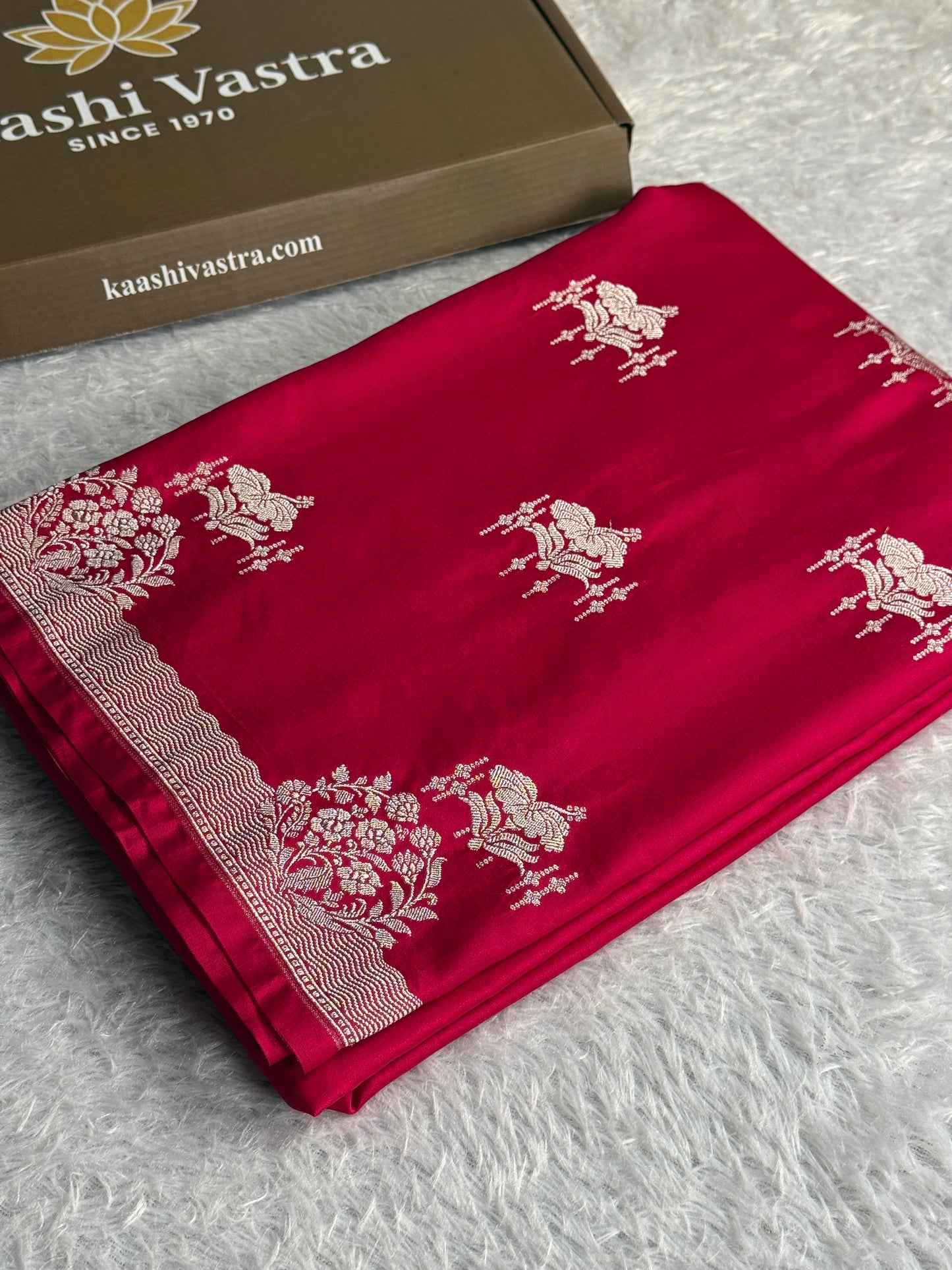 Hot pink colour premium Banarasi Mashru katan silk saree MK316